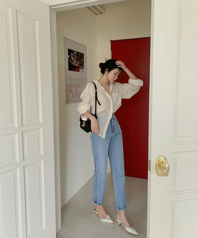 4 cách kết hợp áo sơ mi và quần jeans giúp bạn mặc đẹp trong mọi hoàn cảnh - Ảnh 4. 4 cách kết hợp áo sơ mi và quần jeans giúp bạn mặc đẹp trong mọi hoàn cảnh - Ảnh 4.