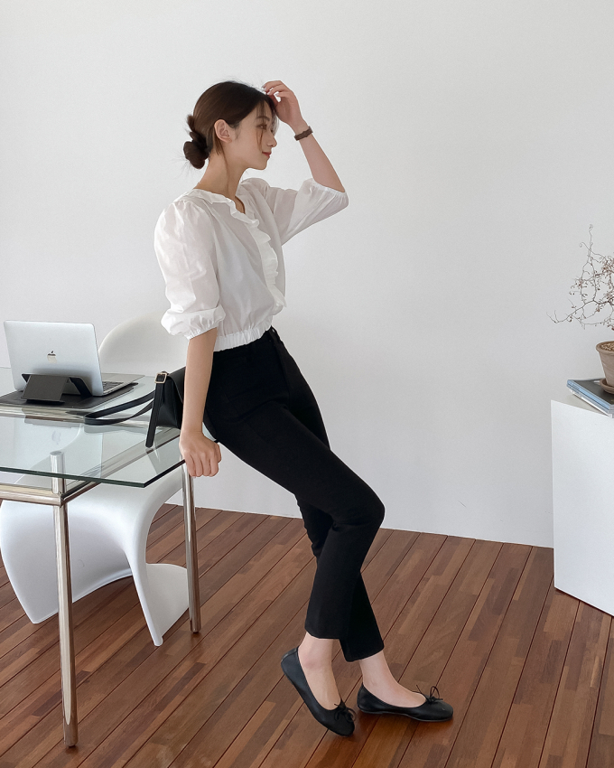 10 cách mặc quần ống đứng trẻ trung, tôn dáng cao ráo tới công sở - Ảnh 10. 10 cách mặc quần ống đứng trẻ trung, tôn dáng cao ráo tới công sở - Ảnh 10.