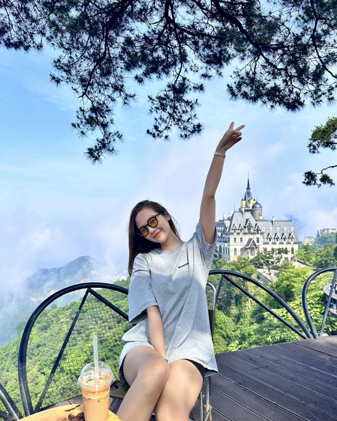 4 cách phối đồ đi du lịch siêu nổi bật, ăn ảnh của Huyền Lizzie - Ảnh 7. 4 cách phối đồ đi du lịch siêu nổi bật, ăn ảnh của Huyền Lizzie - Ảnh 7.