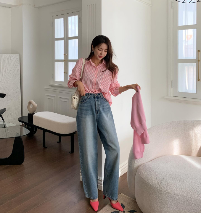 4 cách kết hợp áo sơ mi và quần jeans giúp bạn mặc đẹp trong mọi hoàn cảnh - Ảnh 2. 4 cách kết hợp áo sơ mi và quần jeans giúp bạn mặc đẹp trong mọi hoàn cảnh - Ảnh 2.