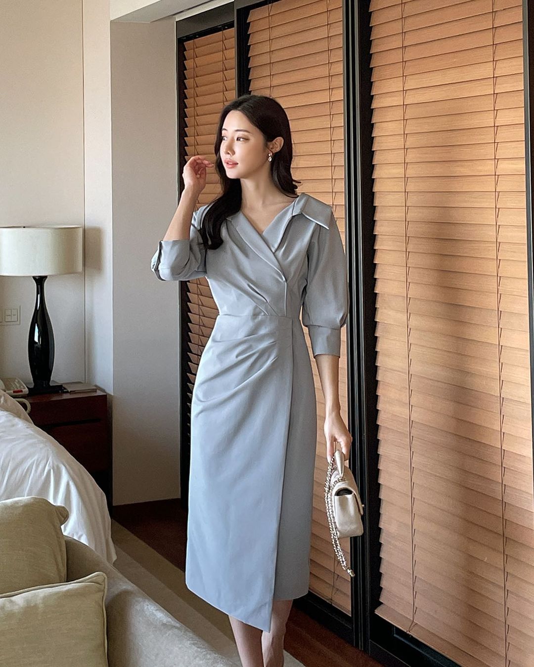 5 kiểu đầm thanh lịch và tôn dáng, phù hợp để diện khi tới sở làm- Ảnh 11. 5 kiểu đầm thanh lịch và tôn dáng, phù hợp để diện khi tới sở làm- Ảnh 11.